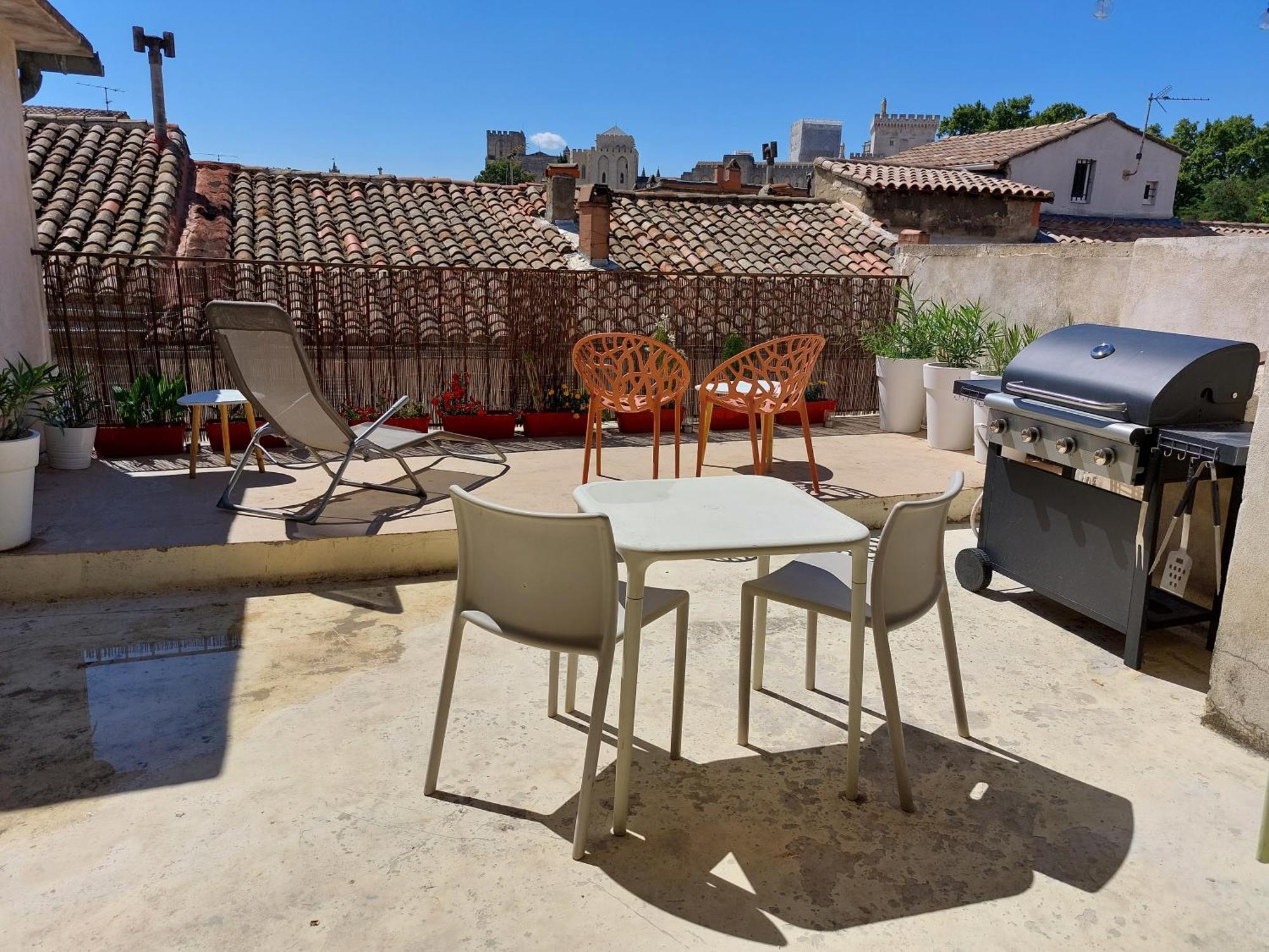 Maison Intra Muros, Terrasses Avec Vue Jaccuzzi Et Garage Avignon Phòng bức ảnh